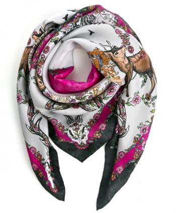 Daughter of the Picts silk scarf knot